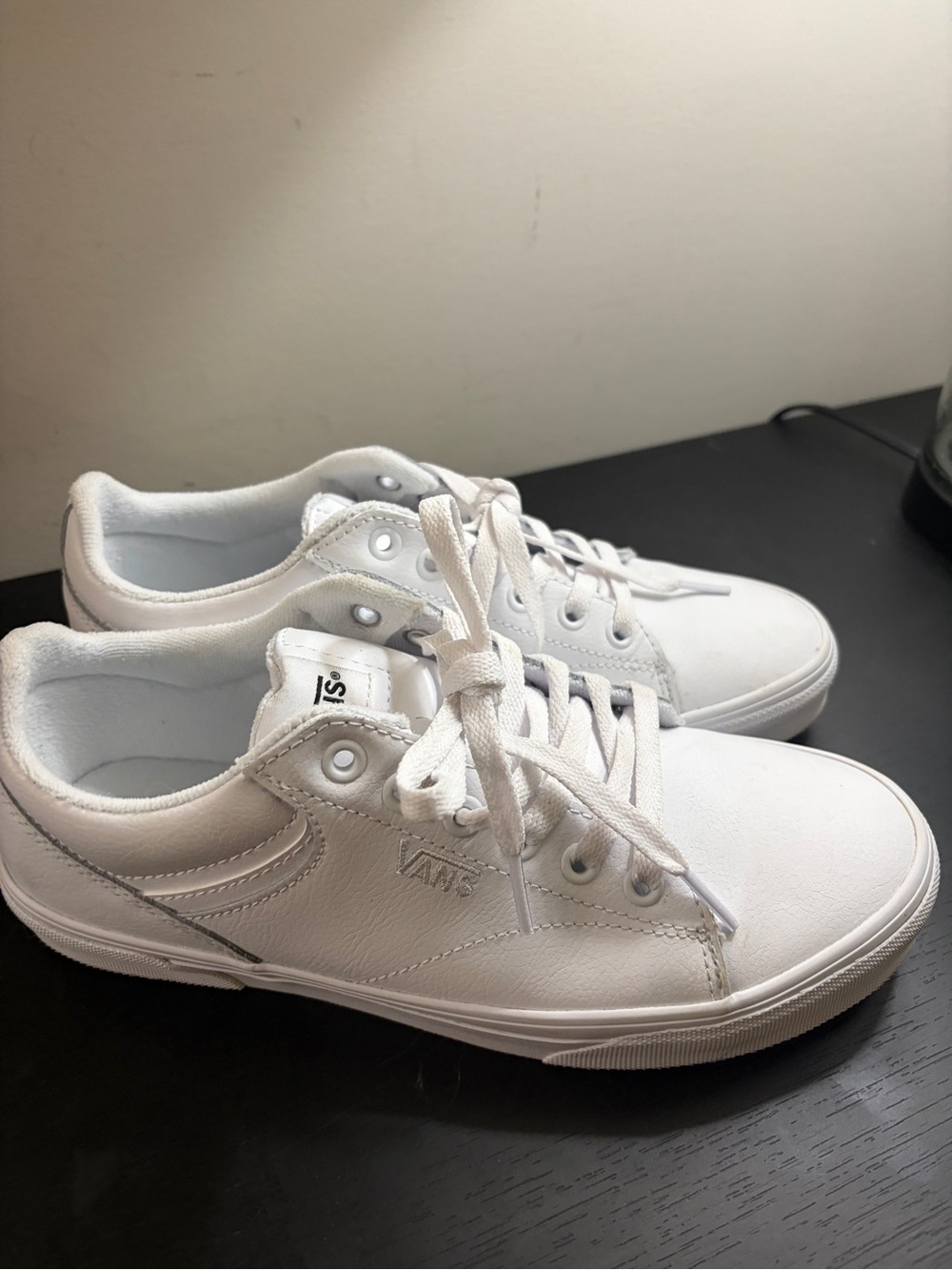Vans Women’s Seldan White Lace-Up Low-Top Sneakers
